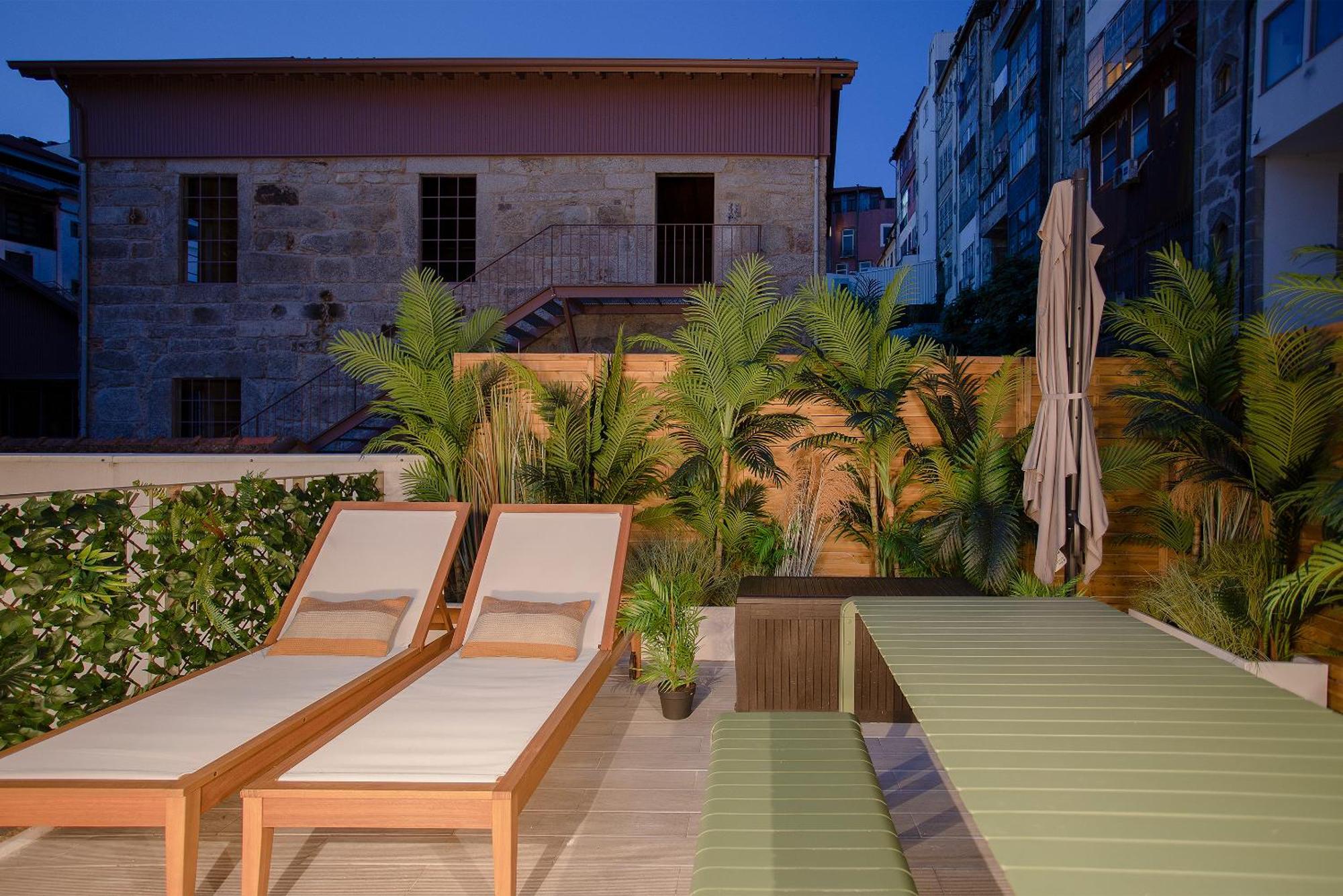 Апартаменты Liiiving In Porto - Soho Urban Retreat Экстерьер фото