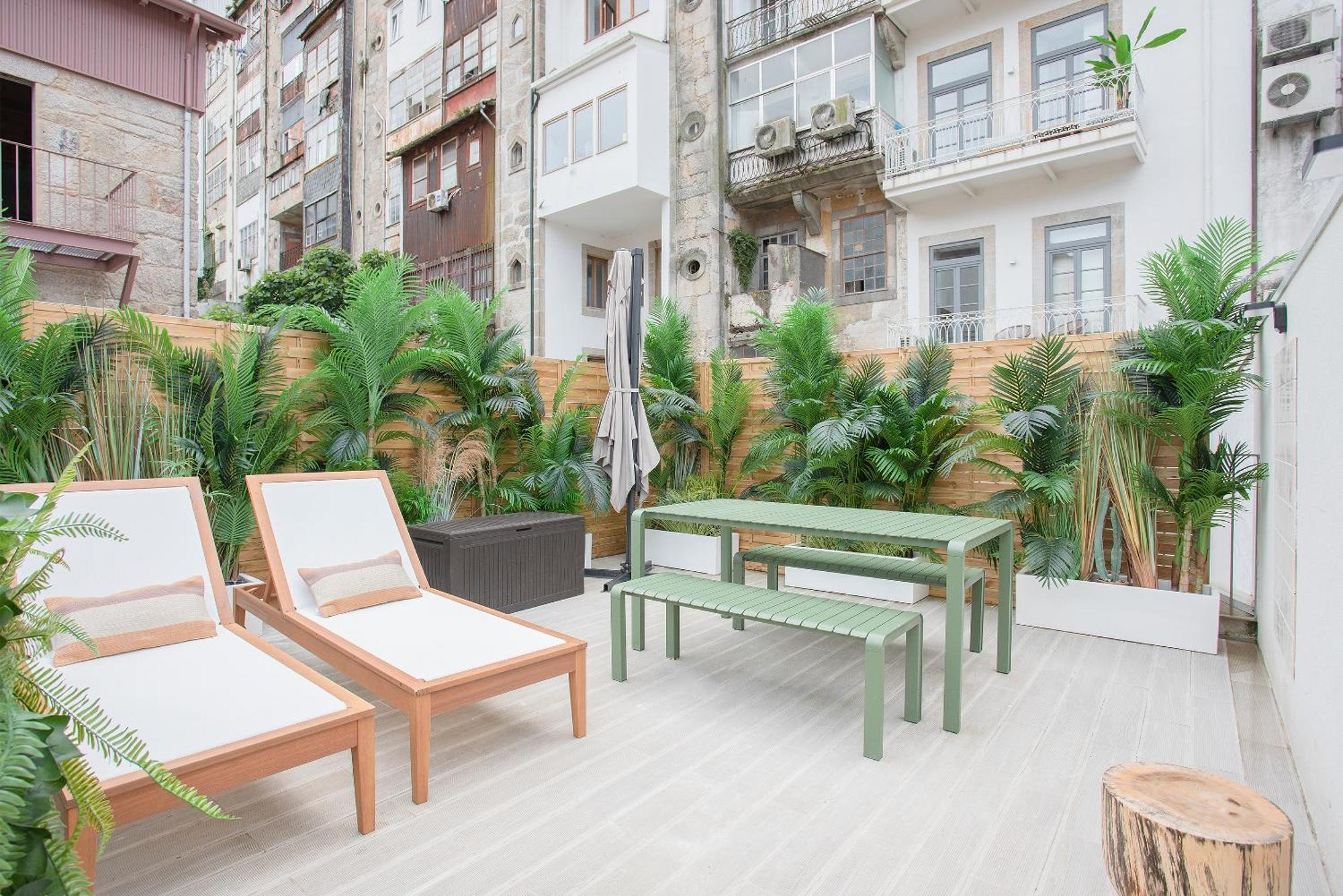 Апартаменты Liiiving In Porto - Soho Urban Retreat Экстерьер фото